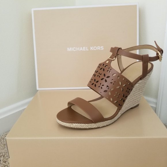 Michael Kors Darci Leather Wedge - Picture 1 of 3